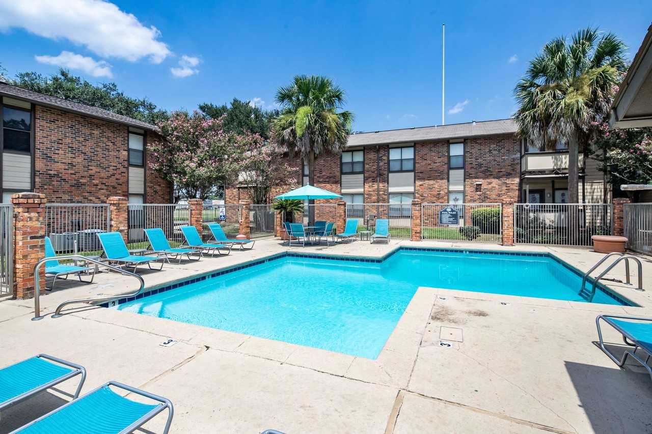 City Heights Magnolia - Photo 5 of 25