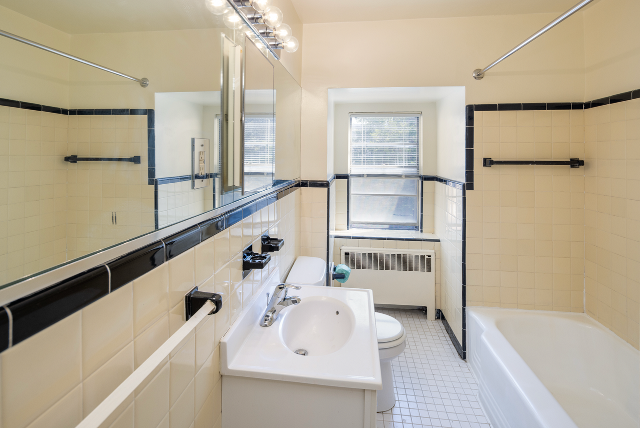 Wyndon - Photo 7 of 10