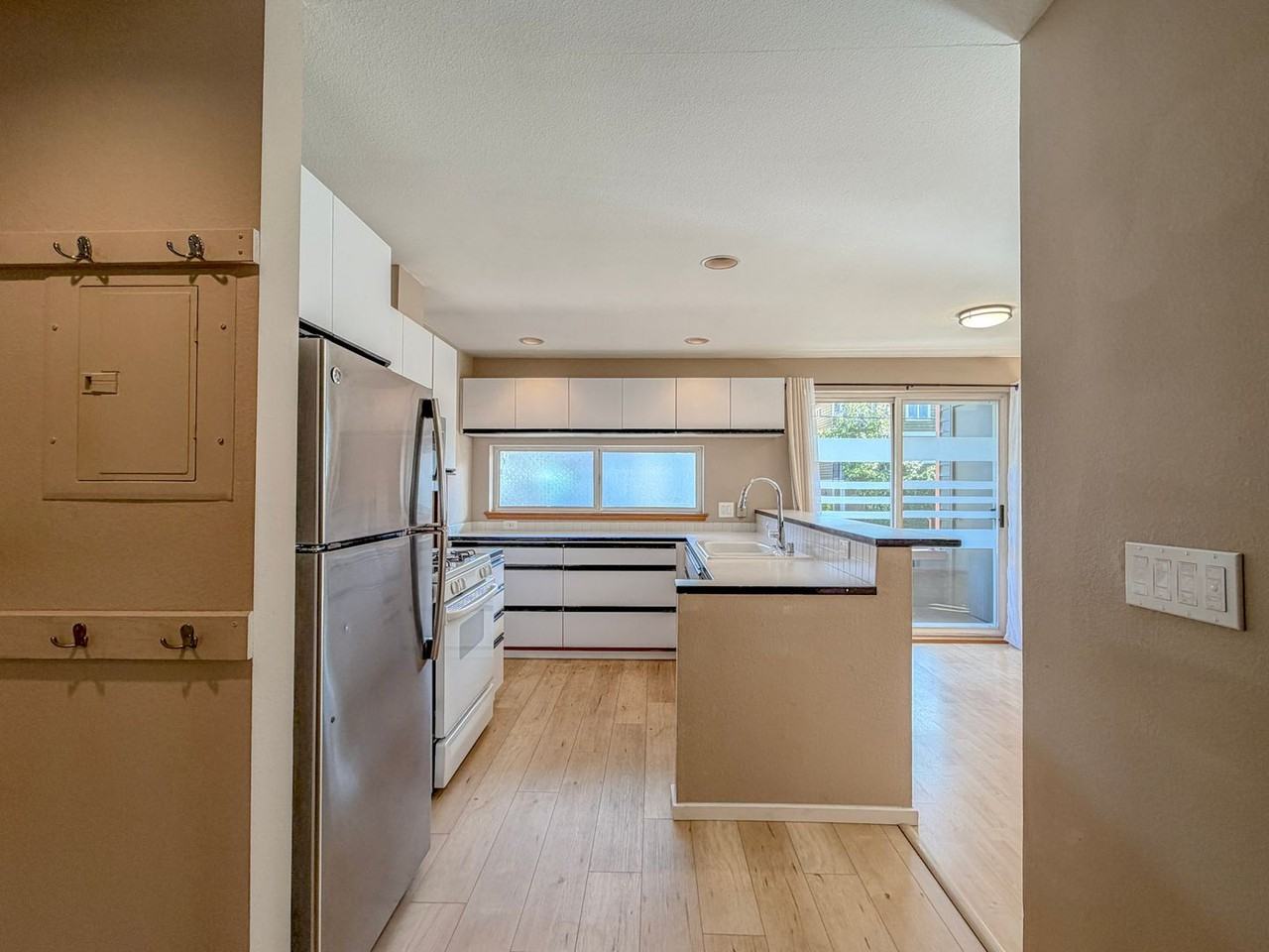 2855 14th Ave W #203 - Photo 5 of 18