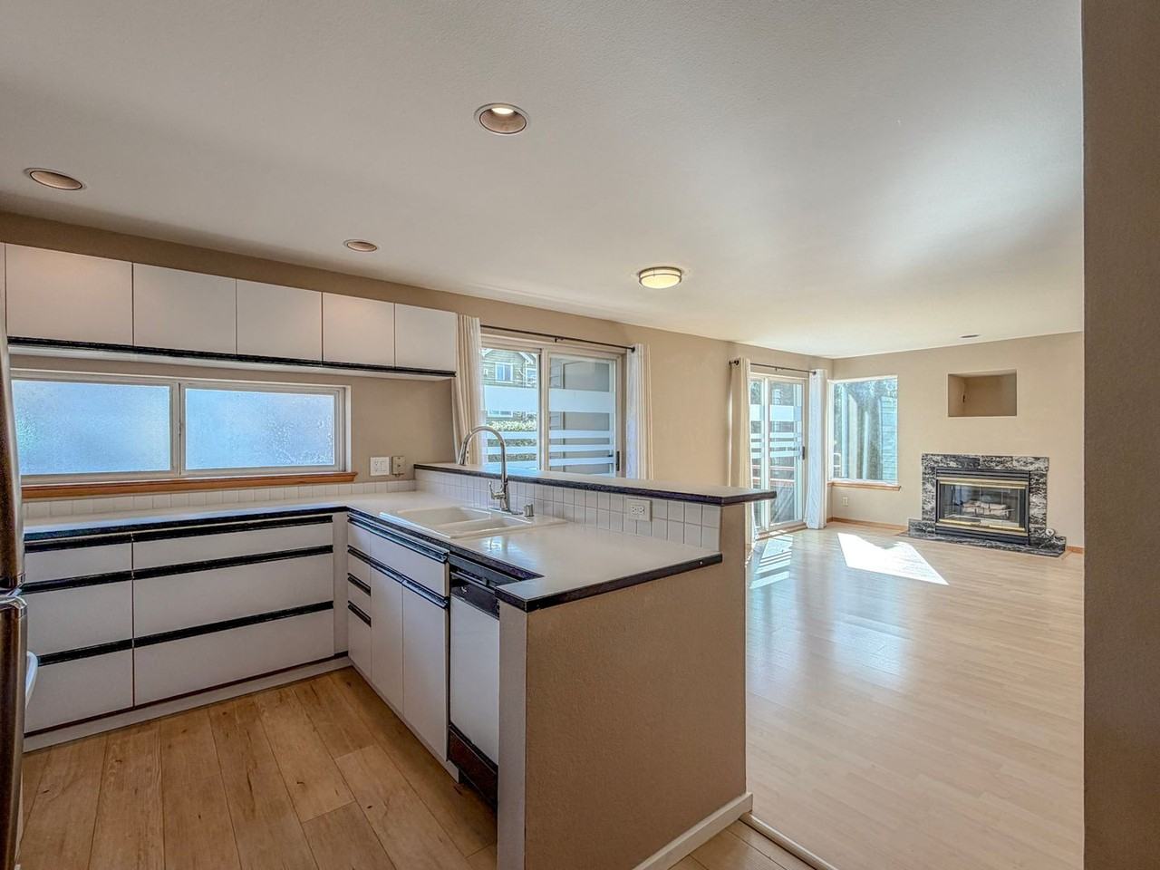 2855 14th Ave W #203 - Photo 7 of 18