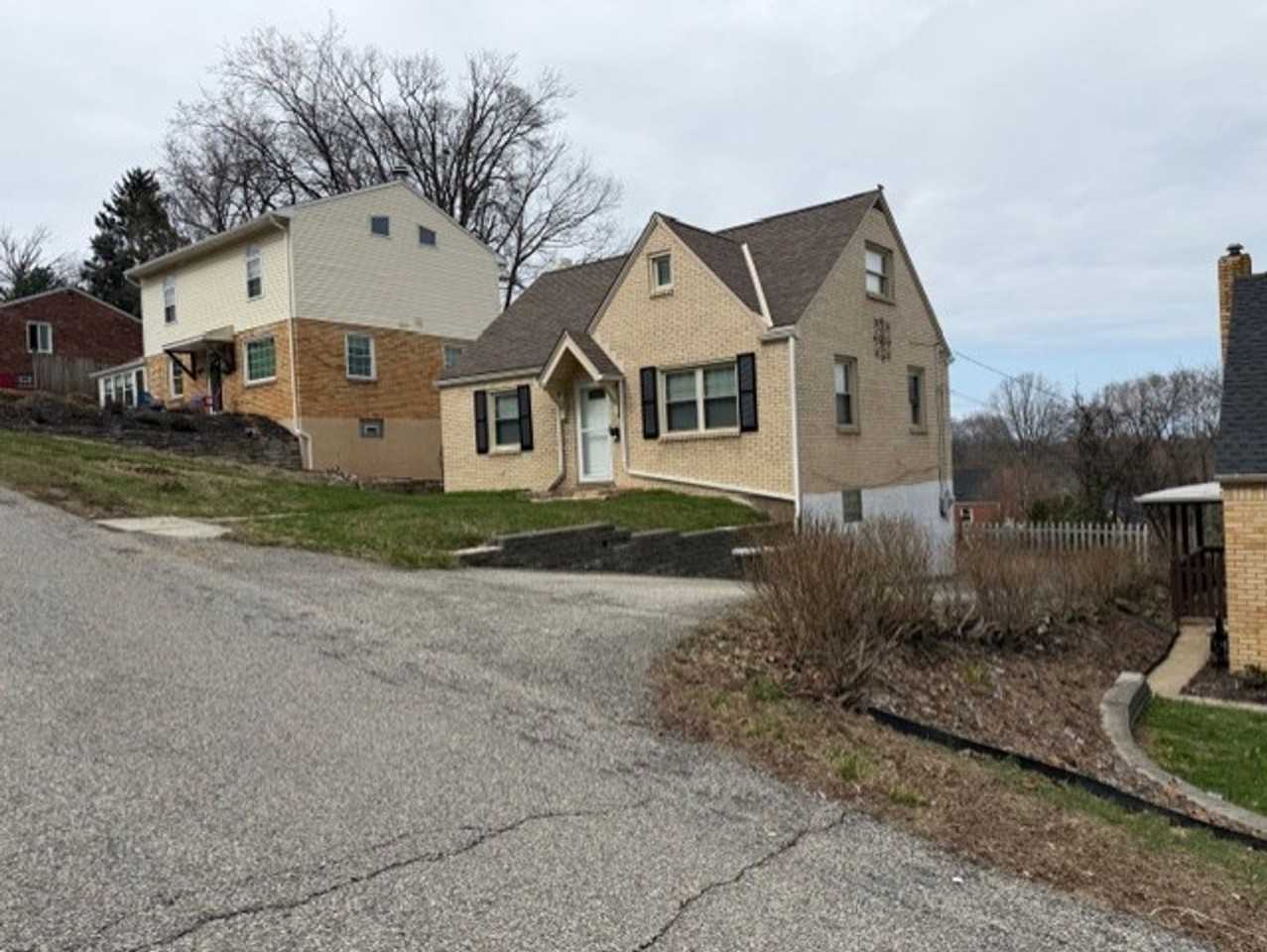 1488 Blossom Hill Rd - Photo 2 of 41