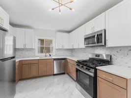 featured image of 216 S 3rd St