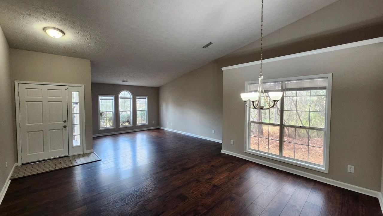 587 N Shore Rd - Photo 2 of 16