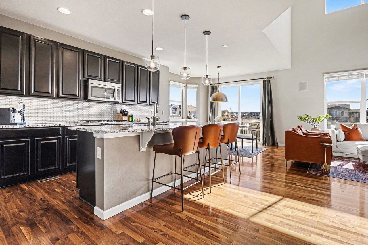 17908 Mimosa St - Photo 2 of 23