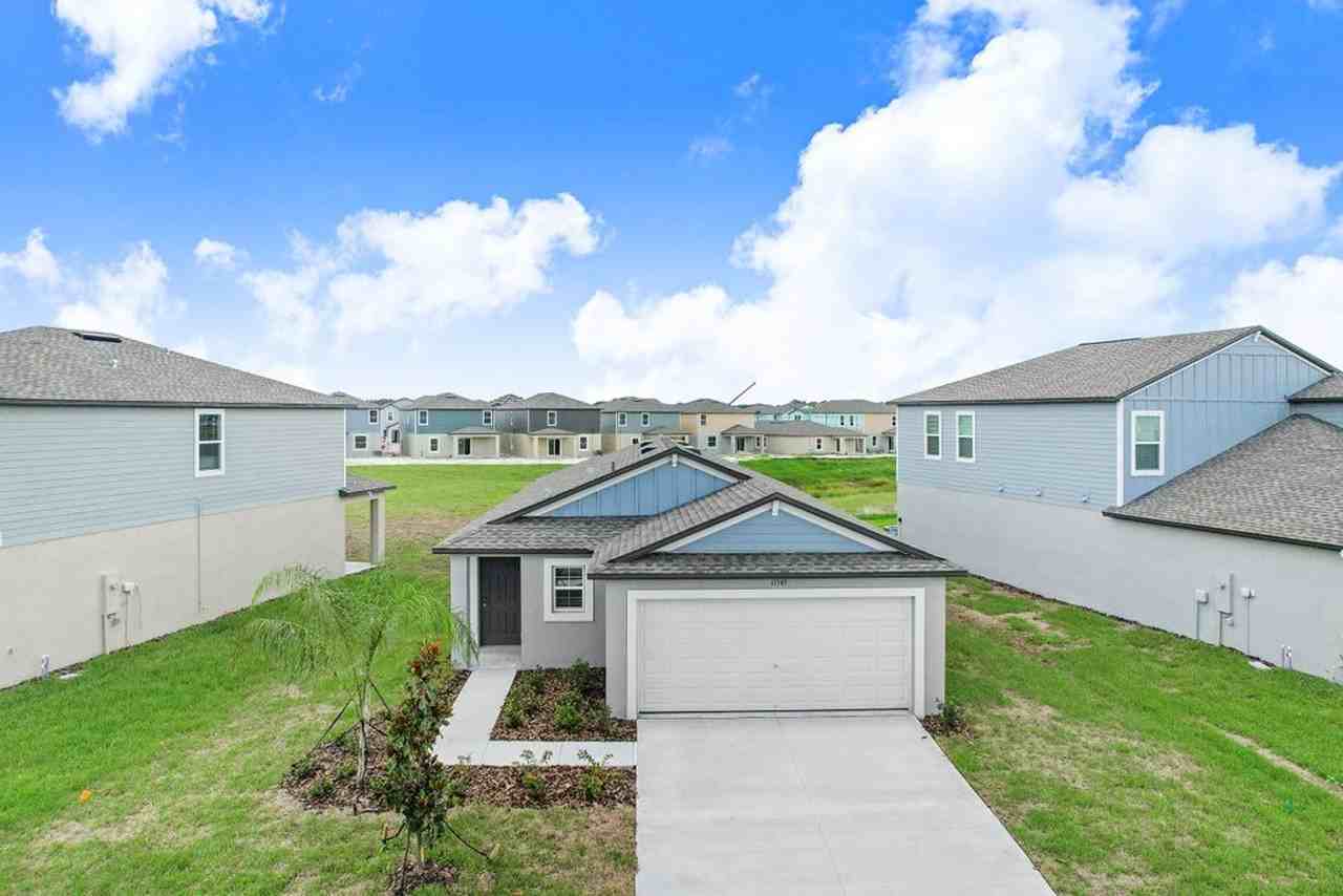 11545 Radiant Shore Loop - Photo 3 of 36