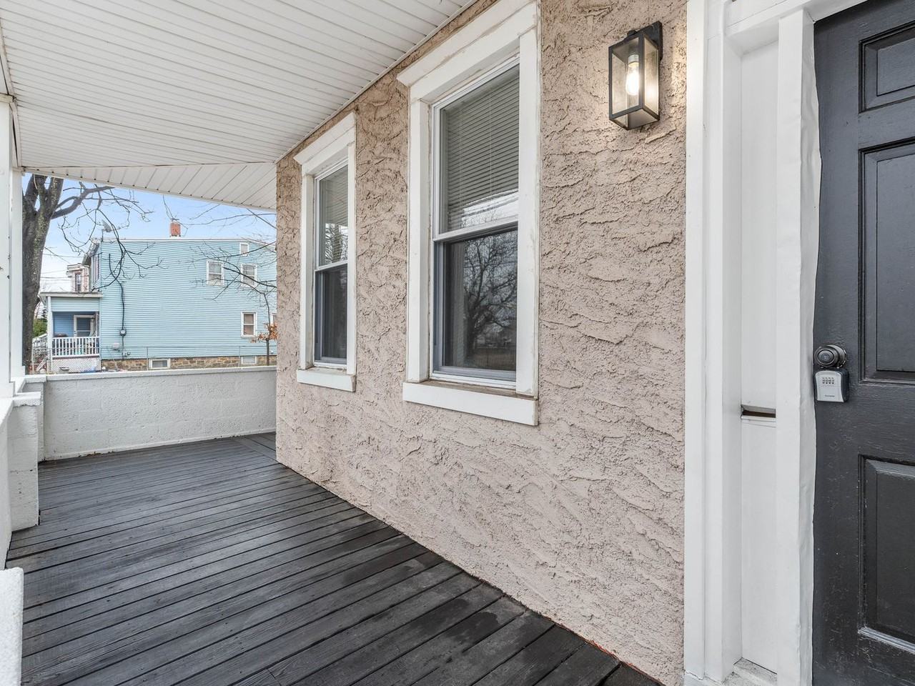 858 Market St - Photo 4 of 23