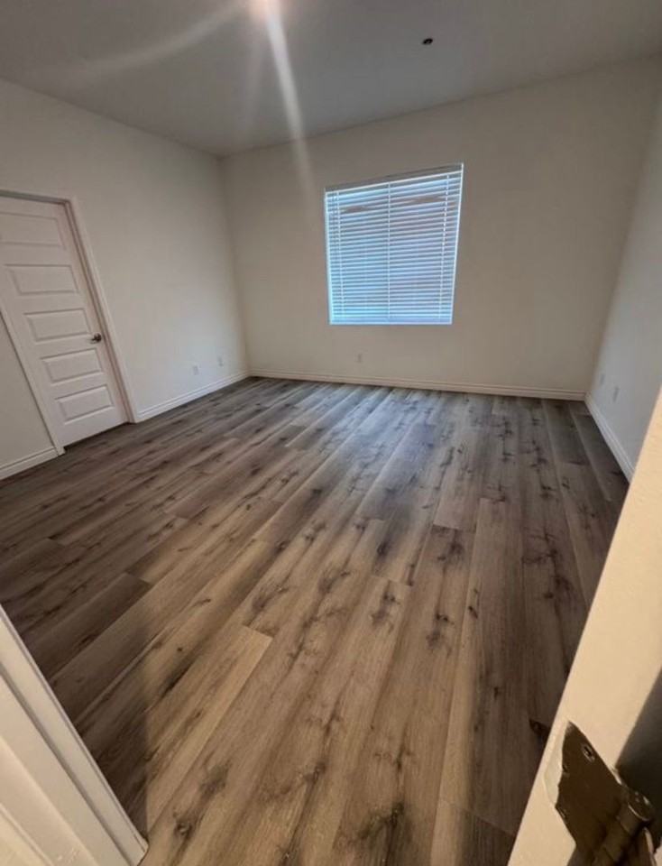 5018 Anaconda Ave - Photo 5 of 11