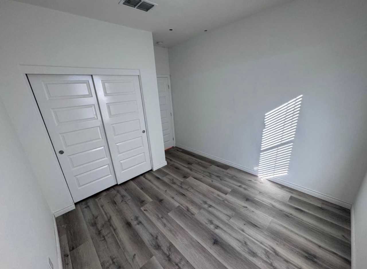 5018 Anaconda Ave - Photo 6 of 11