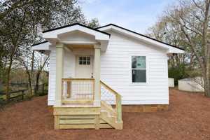 featured image of 549 N Peter St