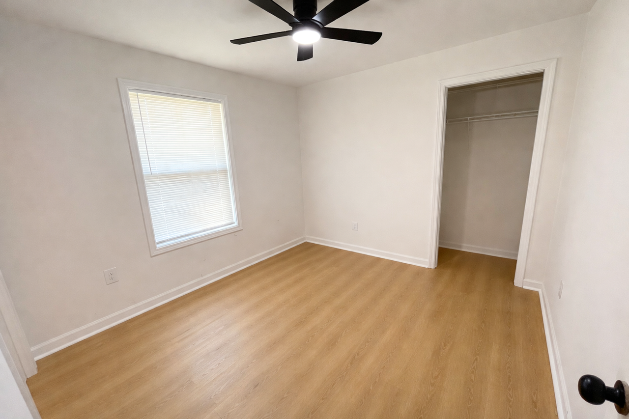 549 N Peter St - Photo 6 of 10