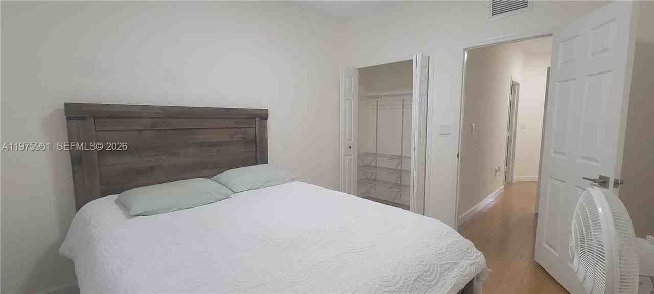 11476 Nw 77th Ln - Photo 6 of 10