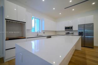 112 Nw 24th Ct - Photo 1 of 1