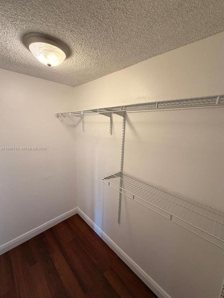 7101 Sw 113th Ct - Photo 7 of 19