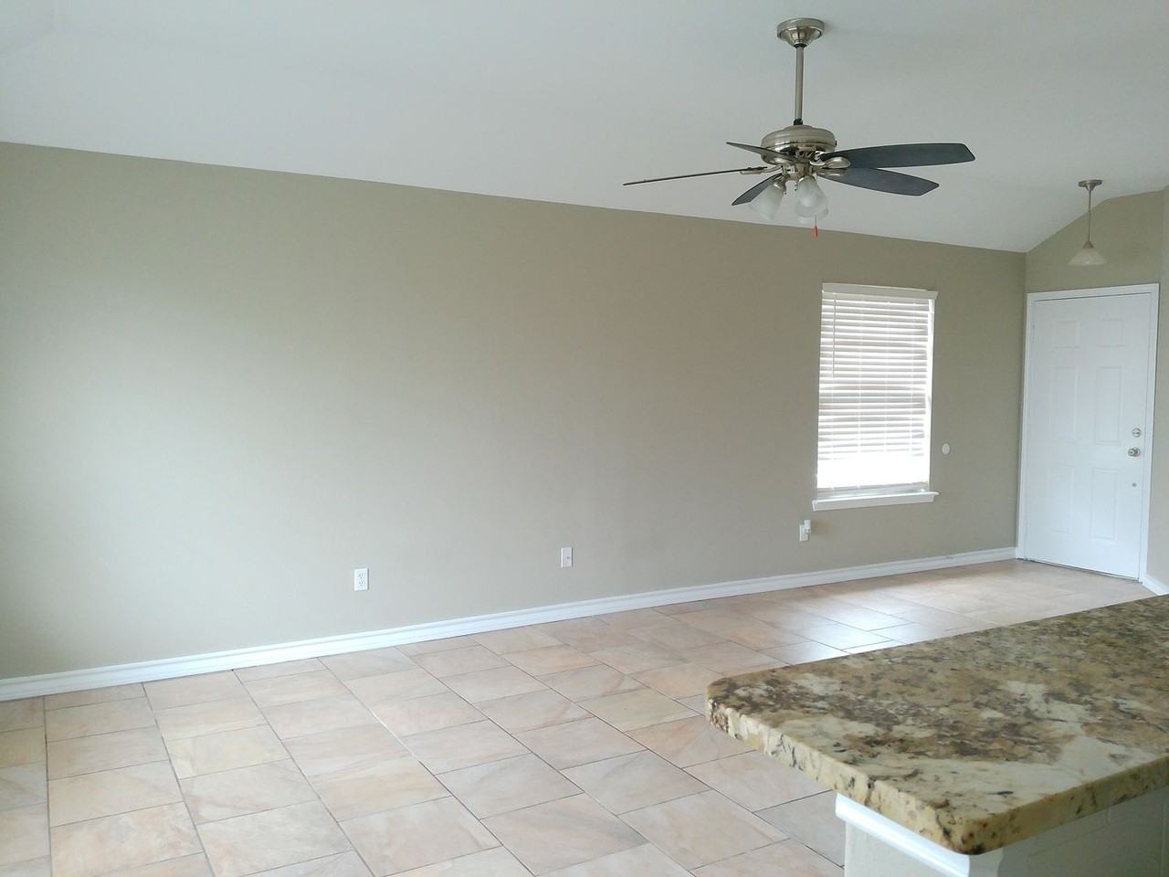 1106 Cupertino St - Photo 3 of 18