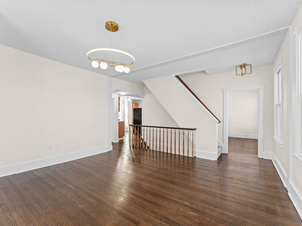 513 Broad St - Photo 7 of 26