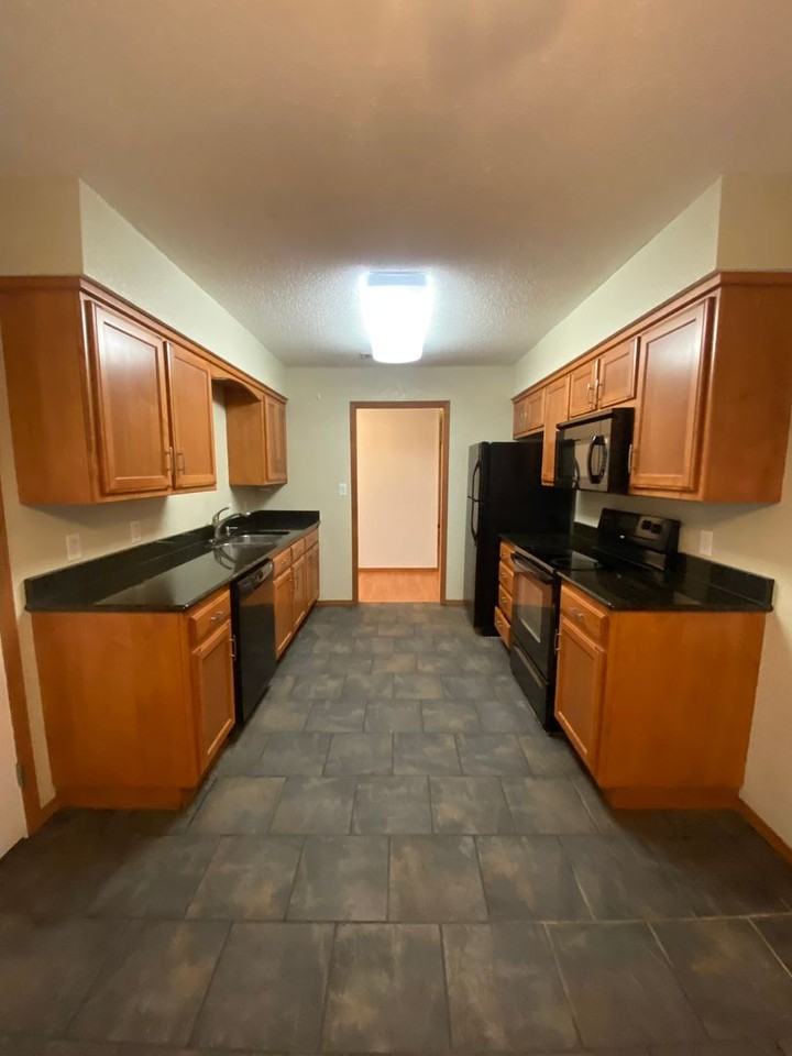 9313 Houston St - Photo 4 of 11