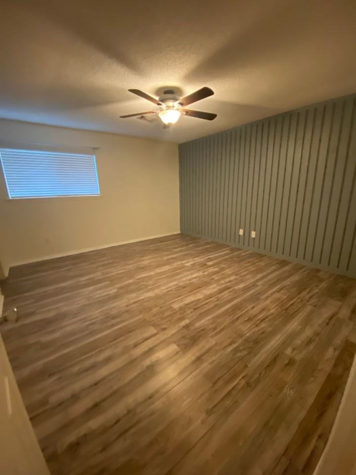 9313 Houston St - Photo 5 of 11