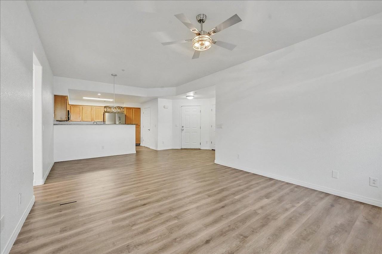 8777 W Maule Ave - Photo 7 of 30