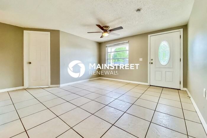 4617 Irene Loop - Photo 3 of 16