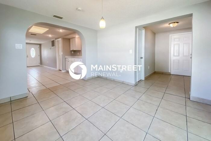 4617 Irene Loop - Photo 4 of 16