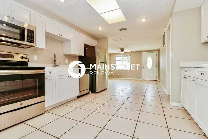 4617 Irene Loop - Photo 7 of 16