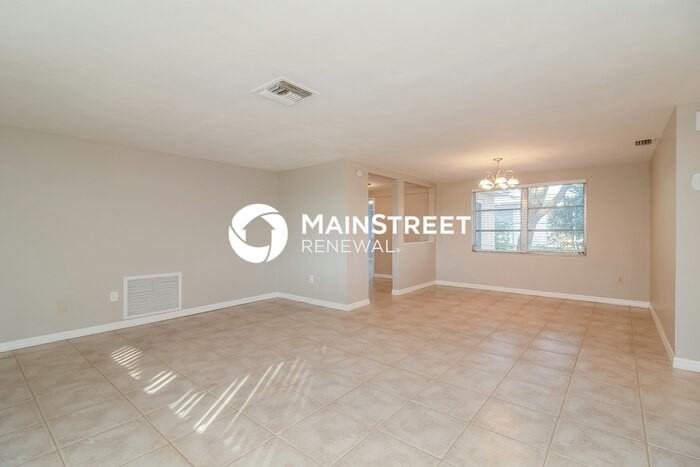 3648 Blackhawk Dr - Photo 5 of 16