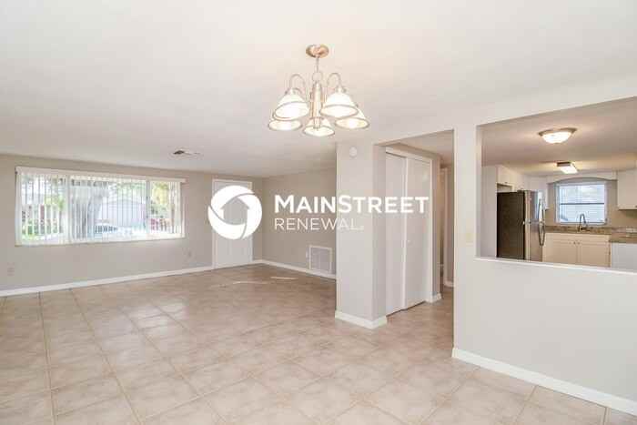 3648 Blackhawk Dr - Photo 6 of 16