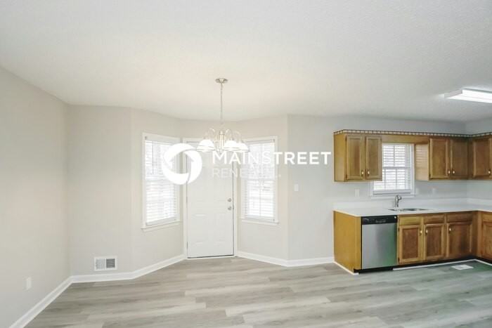 258 Jamie Dr - Photo 6 of 17