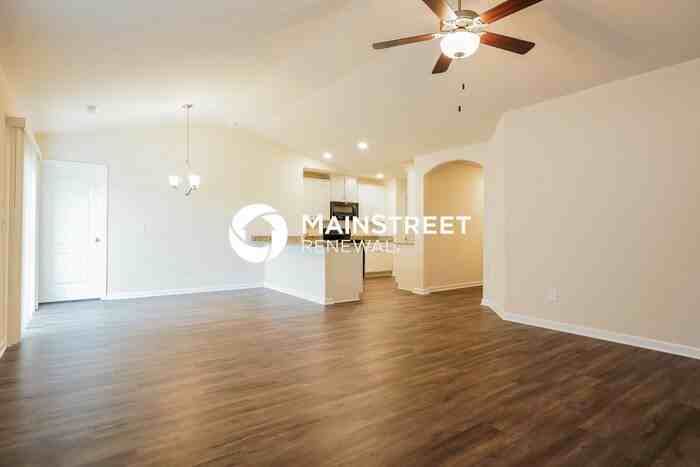 358 Armistead Ct - Photo 5 of 16