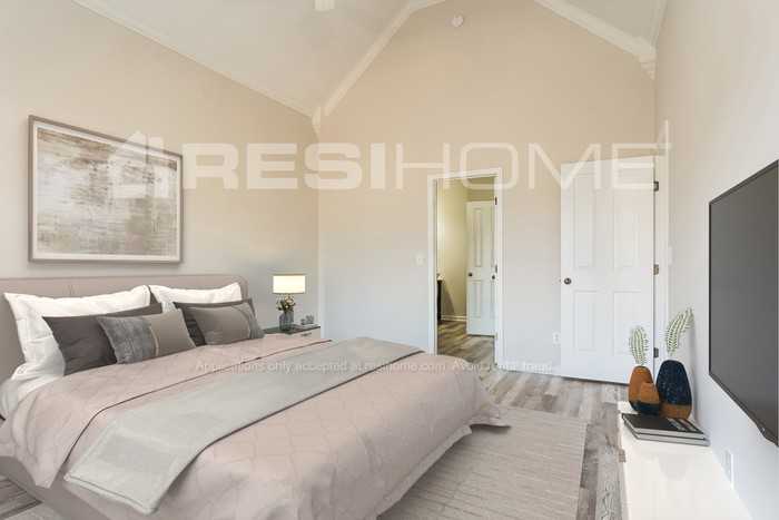 1438 Heather Ln - Photo 6 of 17