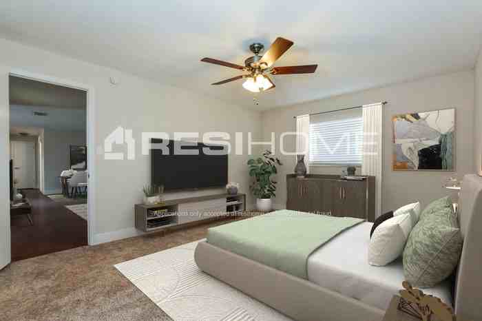 1563 Yvonne St - Photo 5 of 17