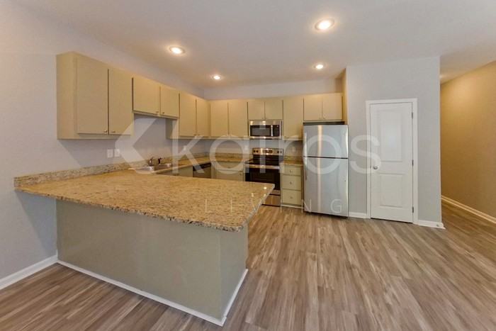 2011 Wilson Rd #B - Photo 5 of 22