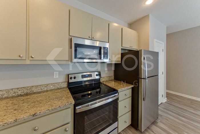 2011 Wilson Rd #B - Photo 7 of 22