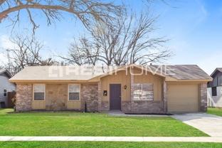 405 Hawthorne Ln - Photo 1 of 1