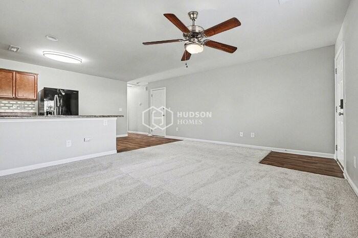 153 Autumn Woods Dr - Photo 4 of 19