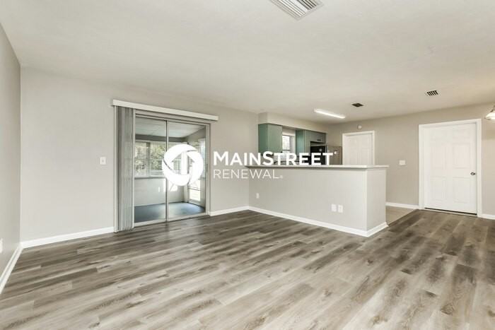 686 Hager St - Photo 4 of 16