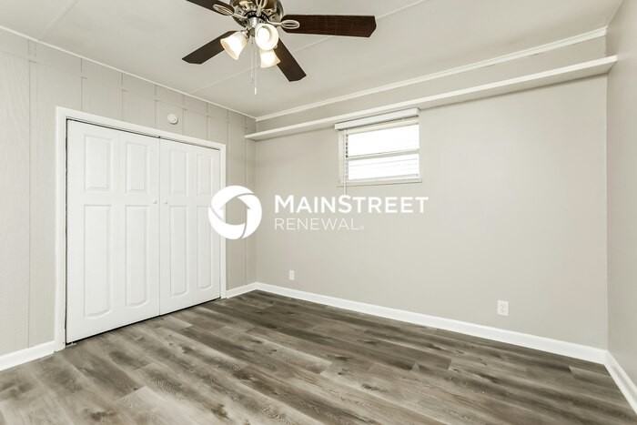 686 Hager St - Photo 7 of 16