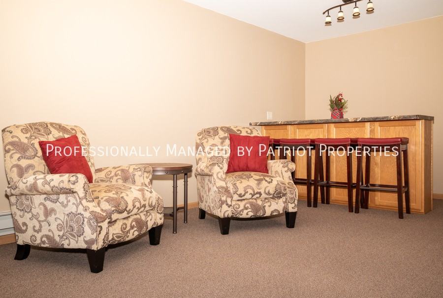 Berry Pointe Luxury Apartments - Photo 3 of 10