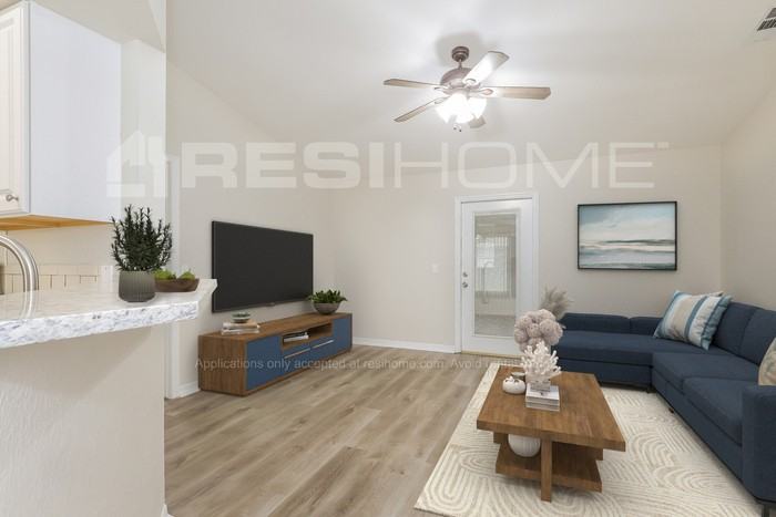 257 Oakview Ave - Photo 3 of 16