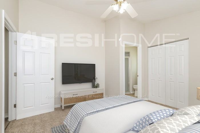 257 Oakview Ave - Photo 6 of 16