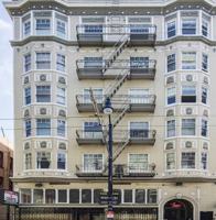 featured image of 347 Eddy St