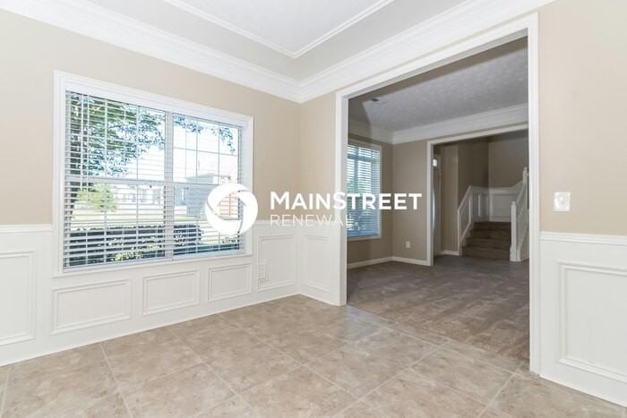 241 Derby Dr - Photo 4 of 15