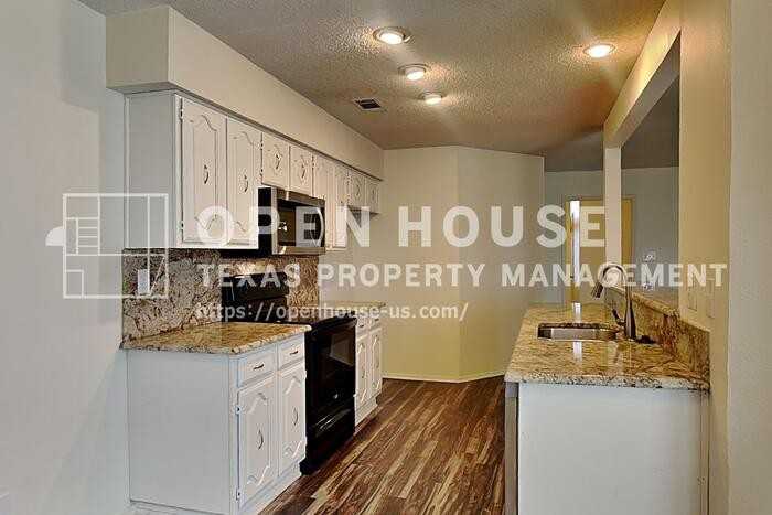 6721 Vero Dr - Photo 5 of 21