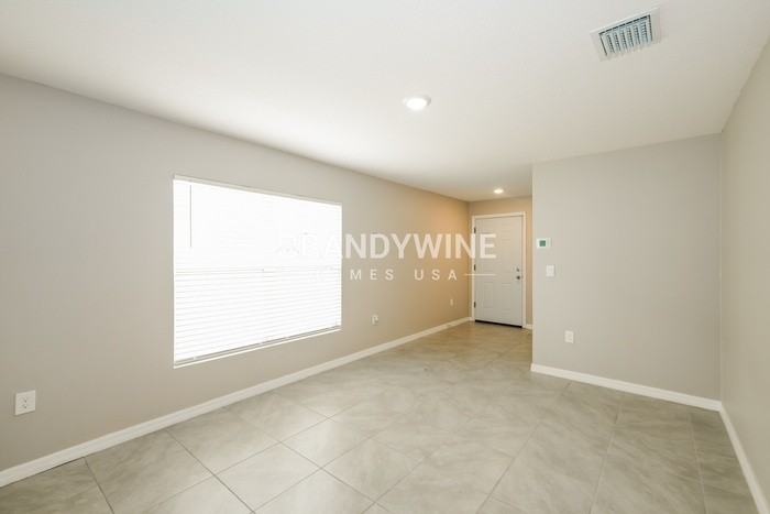 5488 Logan Cave Ave - Photo 5 of 27