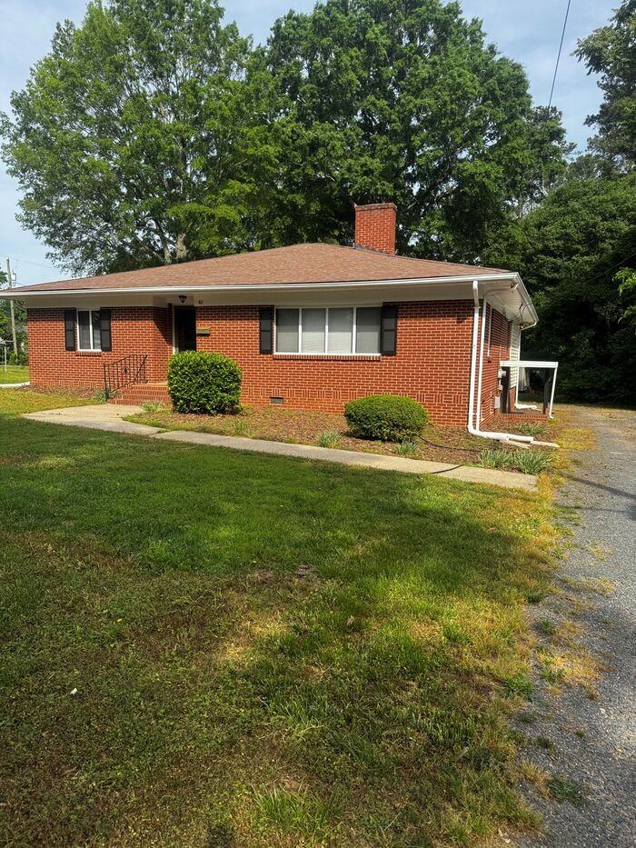 61 Winecoff Ave Ne - Photo 2 of 14