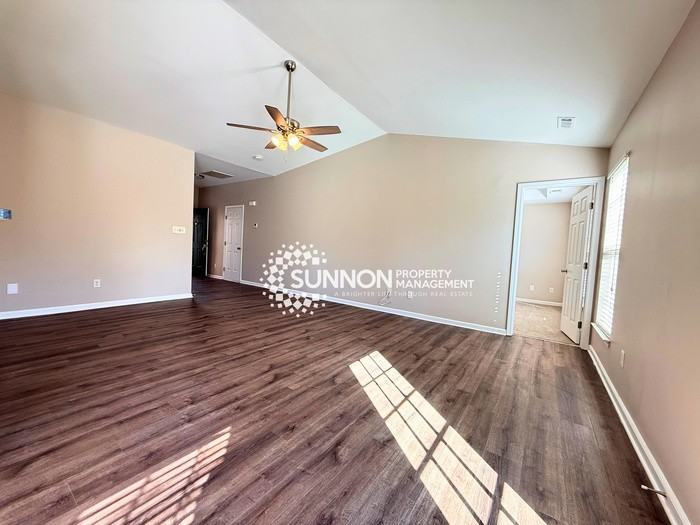 110 Hartine Ct - Photo 3 of 17