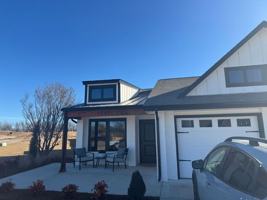 featured image of 3427 N Ironwood Ave