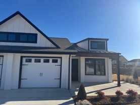 3427 N Ironwood Ave - Photo 1 of 1