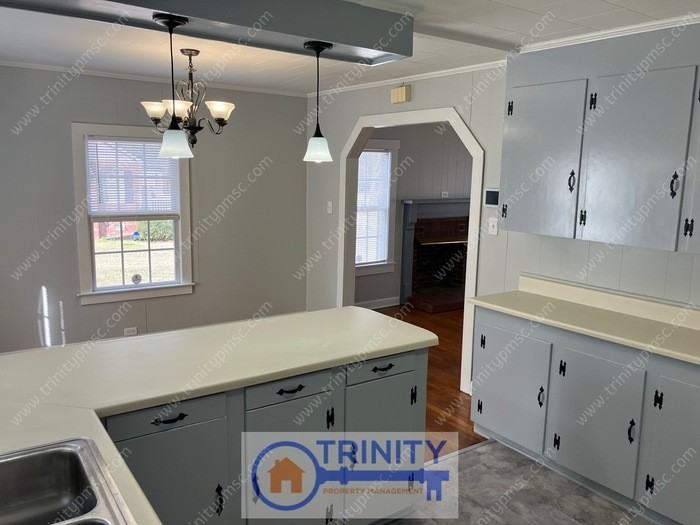 2413 Andrews Rd - Photo 4 of 14