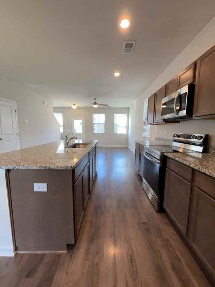 1012 Berry Patch Cir - Photo 6 of 24